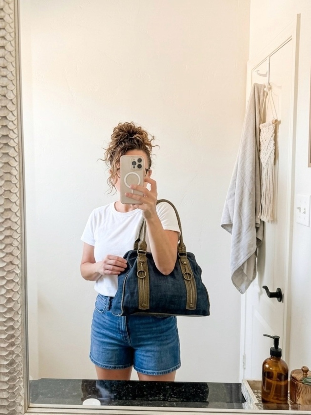 Vintage Nine & Co. Y2K
Denim & Snakeskin Satchel Bag